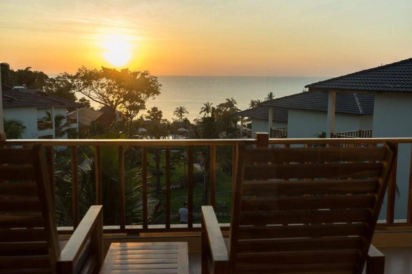 Connecting Door Deluxe Ocean View