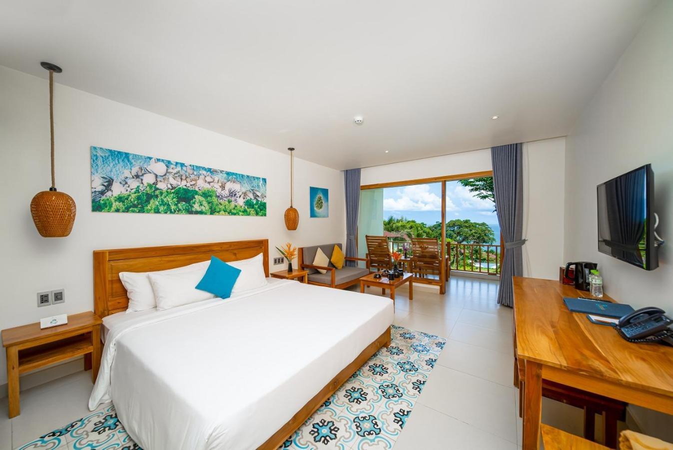 Connecting Door Deluxe Ocean View