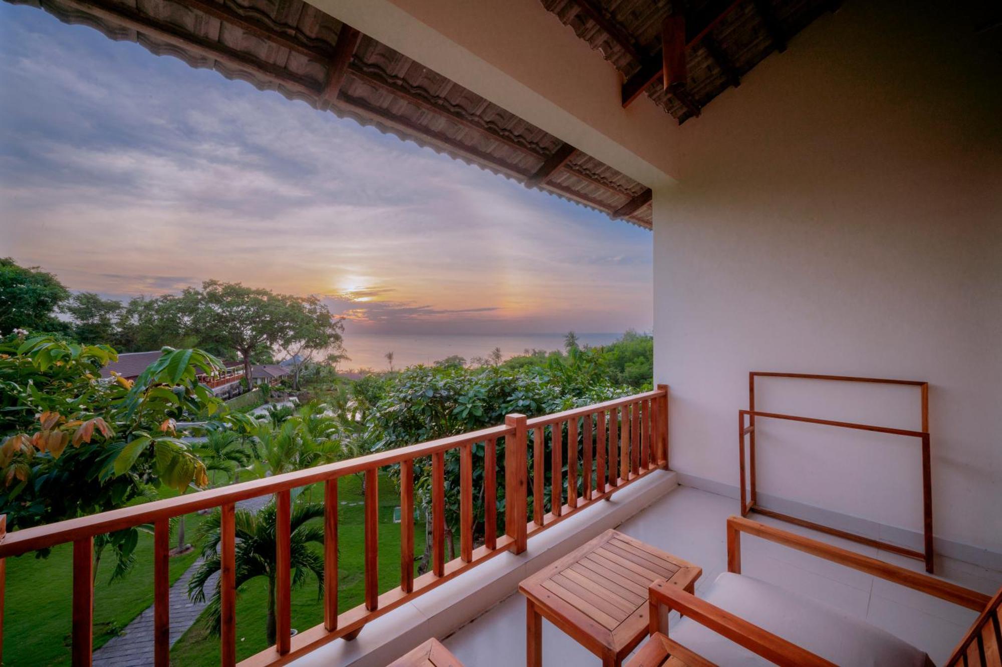 Premium Deluxe Double Room Ocean View