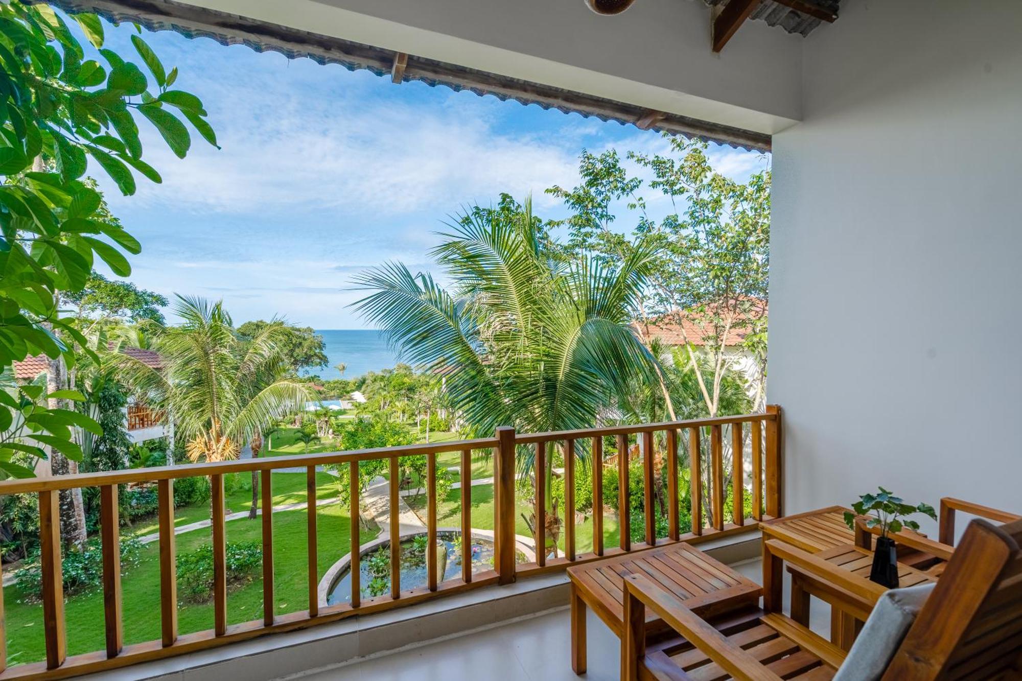 Connecting Door Deluxe Ocean View