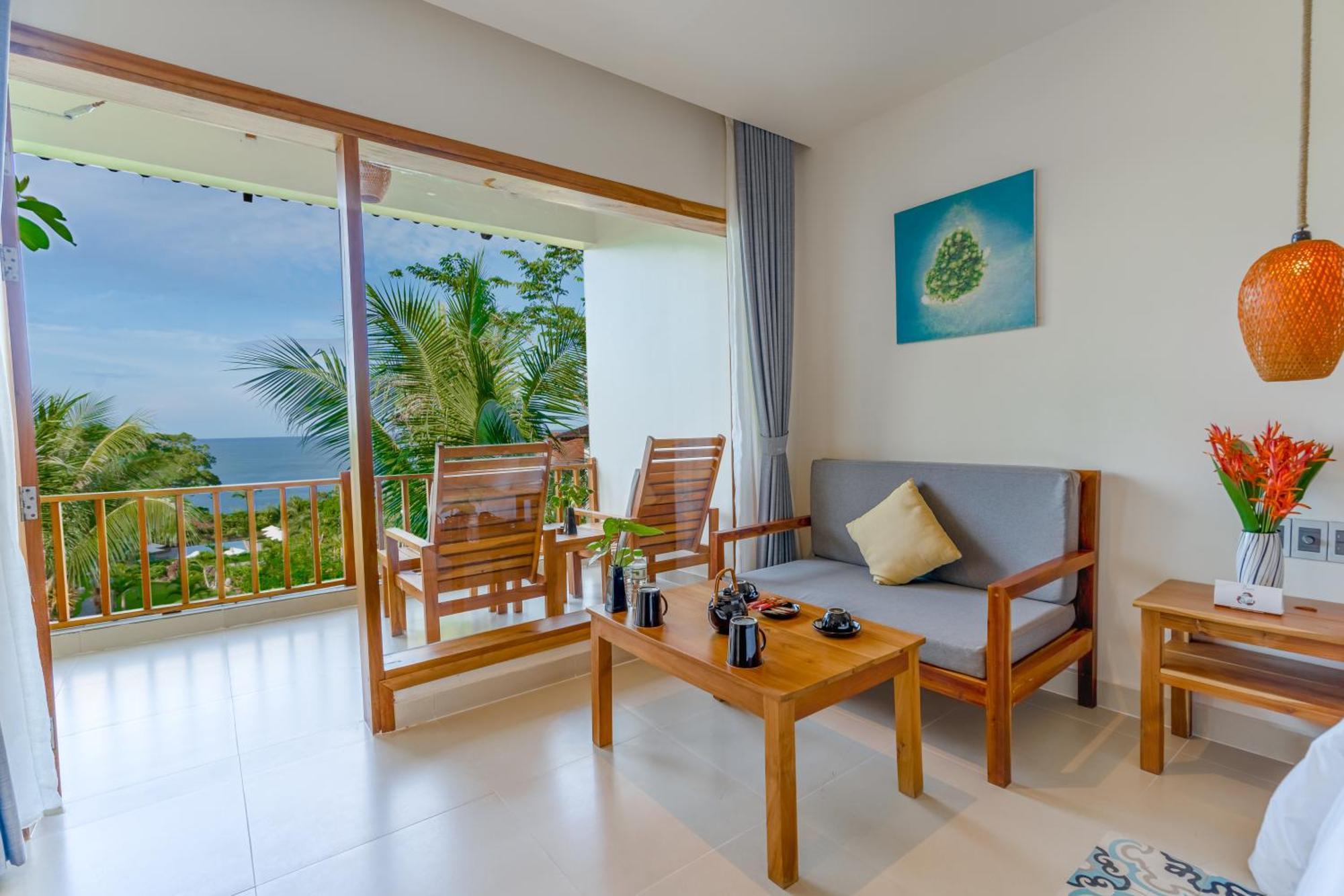 Connecting Door Deluxe Ocean View